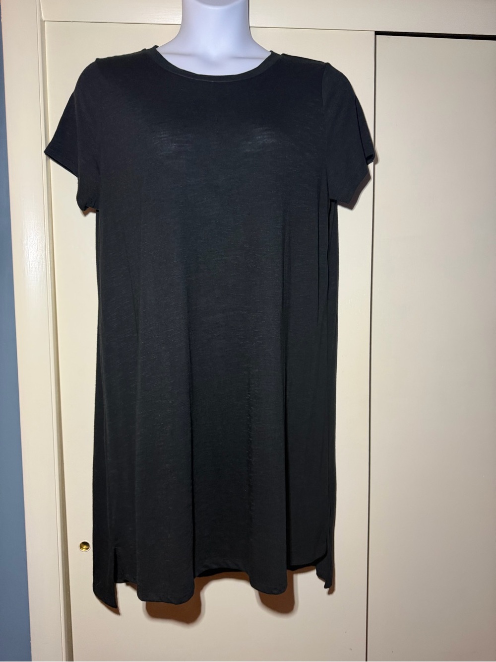 Black Short-Sleeve Women’s Round Neck Tee Shirt dress size XXL